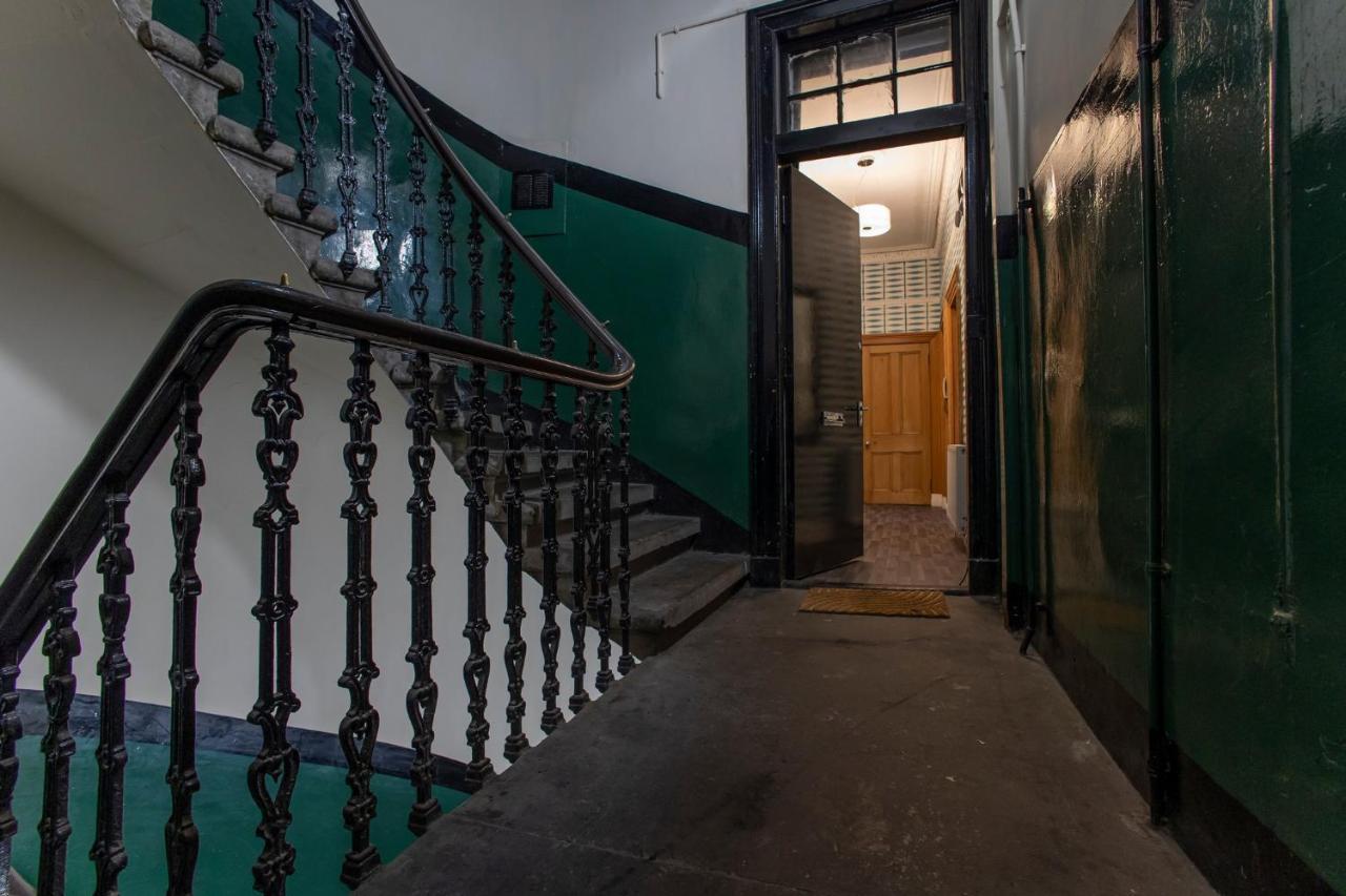 2 Bed In Great Location 15-20 Minutes Walk To Sec Daire Glasgow Dış mekan fotoğraf