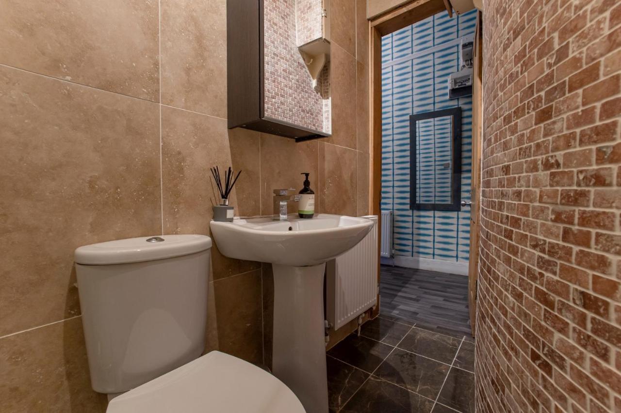2 Bed In Great Location 15-20 Minutes Walk To Sec Daire Glasgow Dış mekan fotoğraf